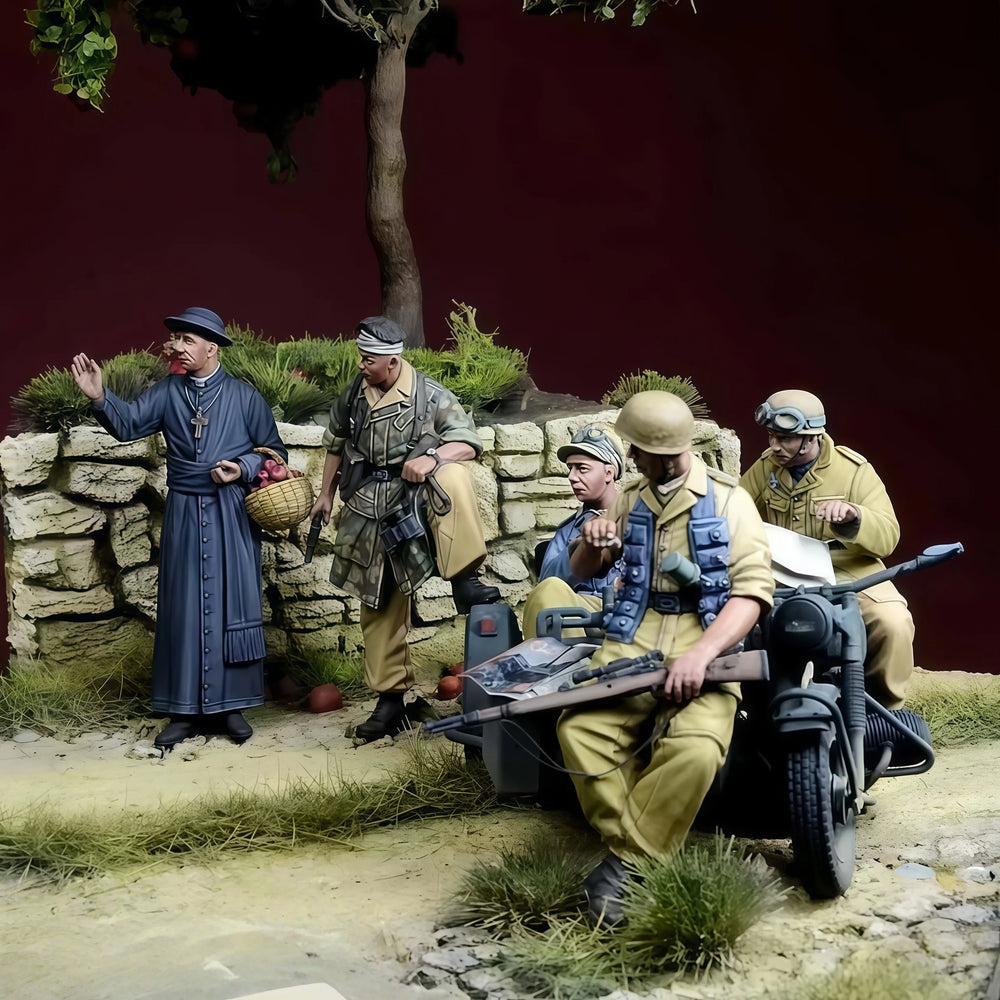 1/35 WWII & WWII Military, 18 Figures, Resin Model Figure Kit, Unassembled and Unpainted
