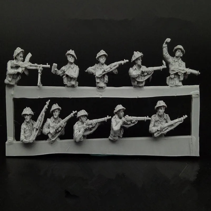 1/72 WWI British Infantry Trench Warfare, 10 Figures, Resin Model Diorama Kit, Unassembled and Unpainted