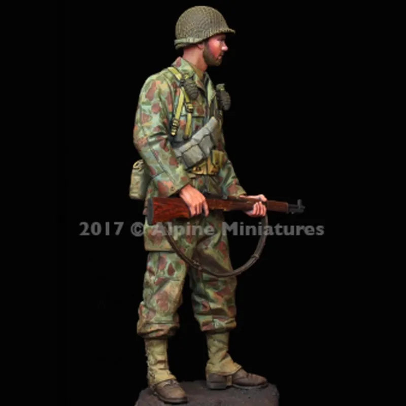 1/16 WWII American Infantryman at Attention, Resin Model Figure Kit, Unassembled and Unpainted
