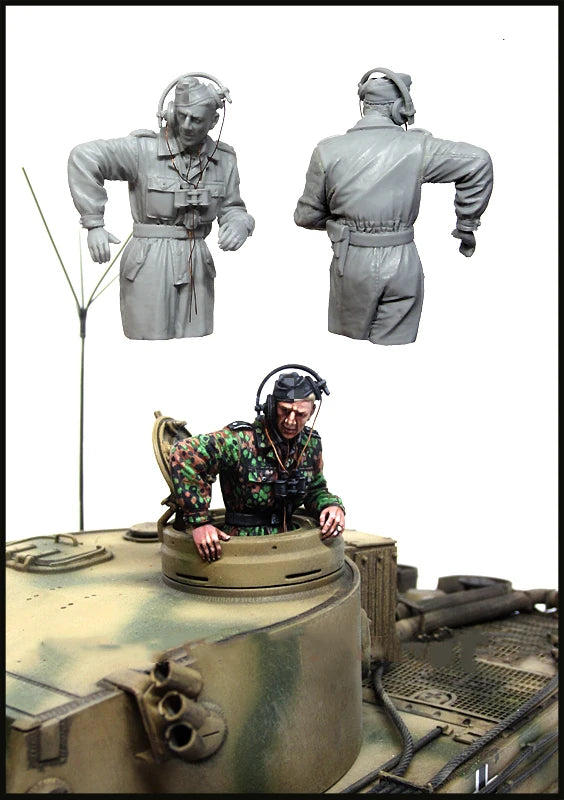 1/35 WWII German Tank Commander at Hatch, Resin Model Figure Kit, Unassembled and Unpainted