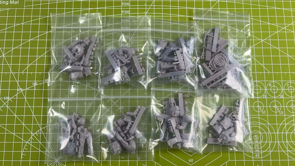 1/35 Modern US Special Forces Paratroopers, 7 Figures, Resin Model Figure Kit, Unassembled and Unpainted