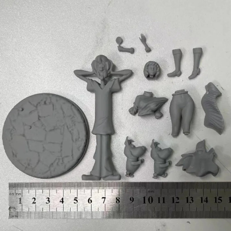 1/24 Chibi Girl & Ghost Characters, 3 Figures, Resin Model Figure Kit, Anime Theme, Unassembled and Unpainted