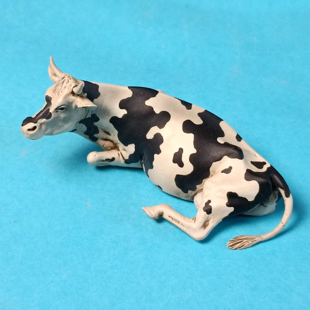 1/35 Cow Scene Layout, Resin Model Diorama Kit, Wildlife Theme, Unassembled and Unpainted