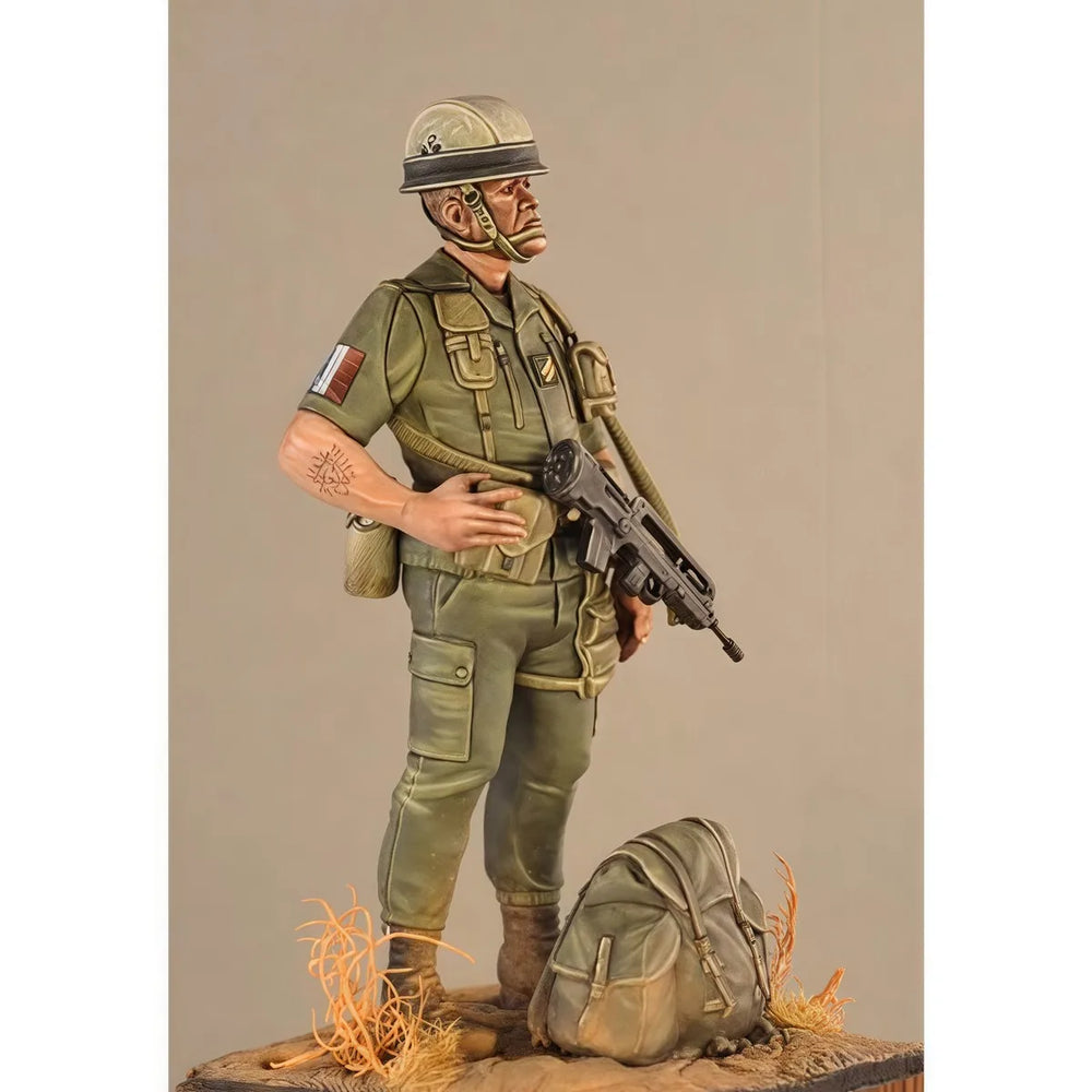 1/24 Modern Military Operator, Resin Model Figure Kit, Unassembled and Unpainted