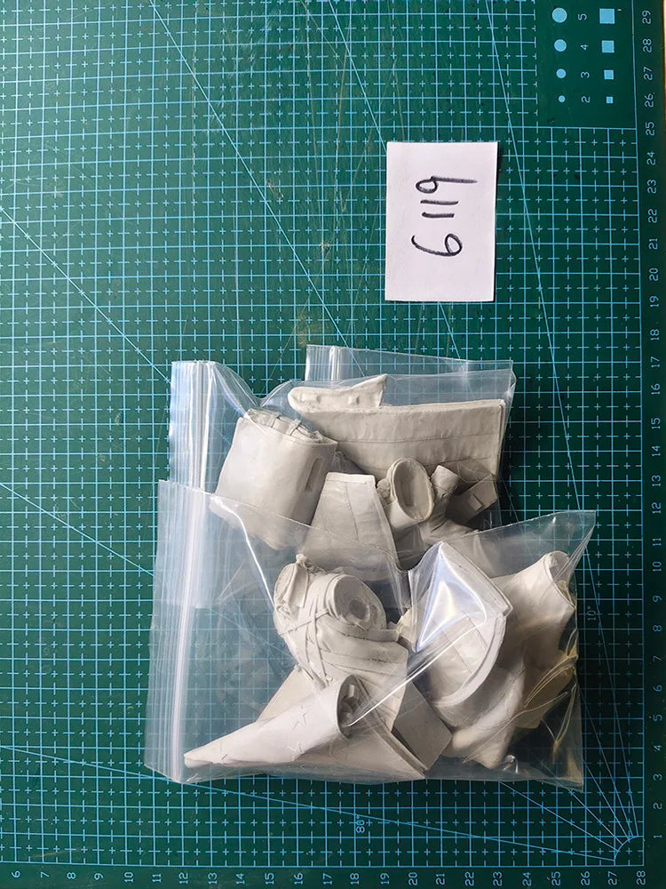1/10 American Patriot Officer, Resin Model Bust Kit, Military Theme, Unassembled and Unpainted
