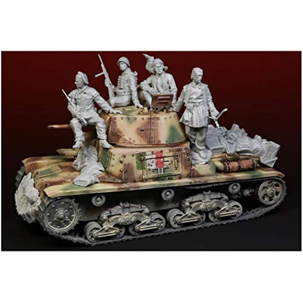 1/35 WWII Italian Tank Crew, 7 Figures, Resin Model Diorama Kit, Unassembled and Unpainted