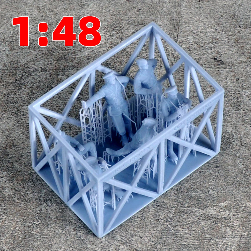 1/35 Cold War Soviet Soldiers Resting, 5 Figures, Resin Model Figure Kit, Unassembled and Unpainted
