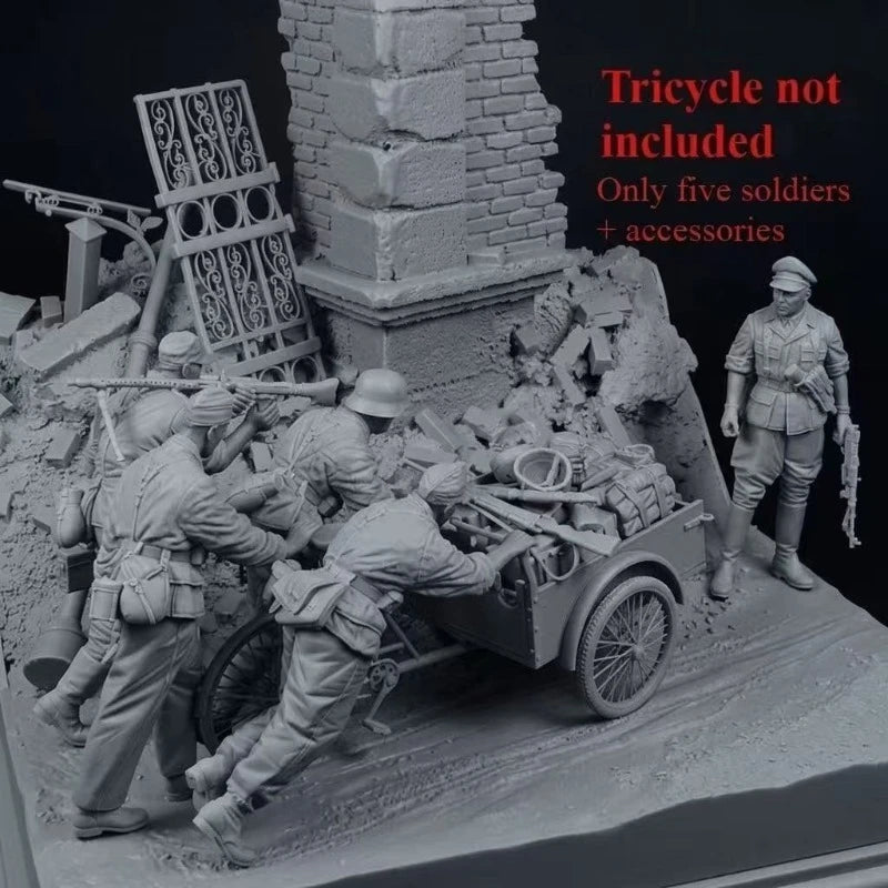 1/35 WWII Soldiers with Vehicles, 5 Figures, Resin Model Figure Kit, Unassembled and Unpainted