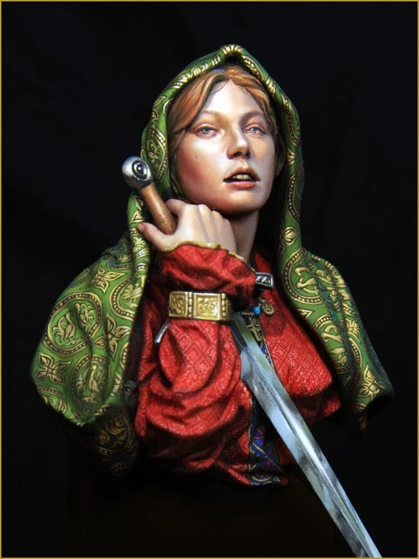 1/10 Celtic Woman Gazing Upward in Ornate Cloak, Resin Model Bust Kit, Fantasy Theme, Unassembled and Unpainted