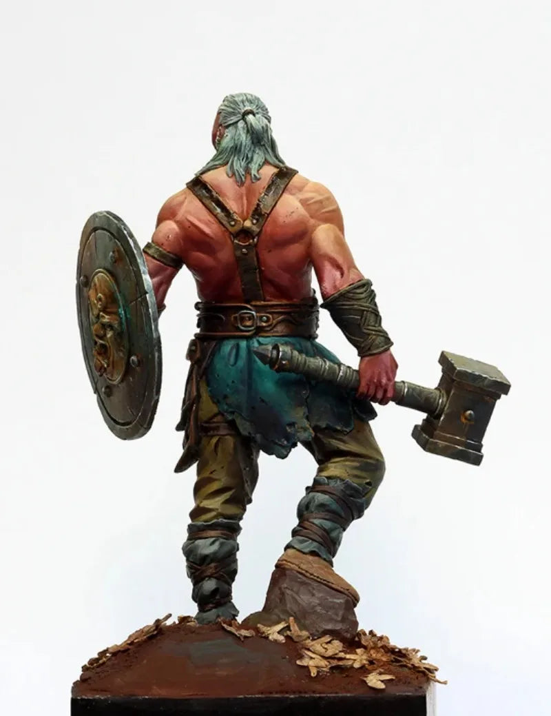 1/24 Bearded Barbarian with Round Shield and Axe, Resin Model Figure Kit, Fantasy Theme, Unassembled and Unpainted