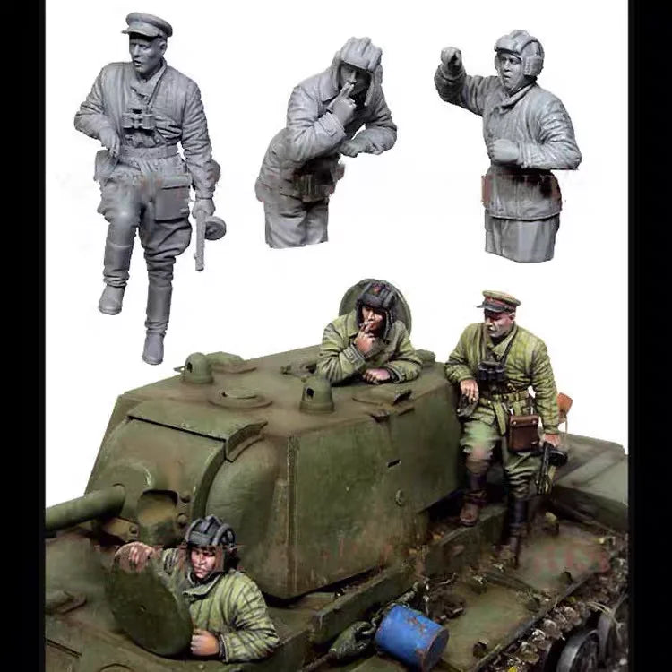 1/35 WWII Soviet Tank Crew in Summer Uniforms, 3 Figures, Resin Model Figure Kit, Unassembled and Unpainted