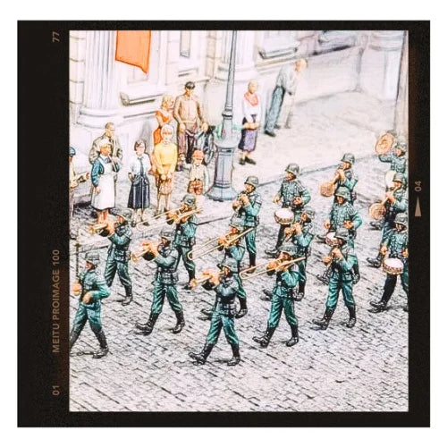 1/35 WWII German Military Band, 22 Figures, Resin Model Figure Kit, Unassembled and Unpainted