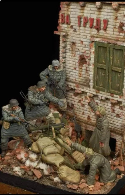 1/35 WWII Soviet Infantry Storming Building, 5 Figures, Resin Model Figure Kit, Unassembled and Unpainted