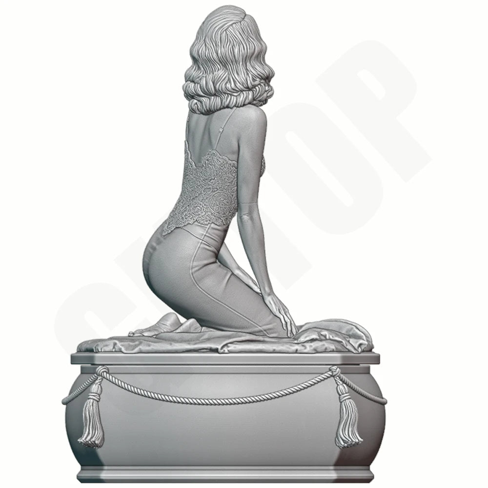 1/24 Vintage Woman on Pedestal, Resin Model Figure Kit, Unassembled and Unpainted