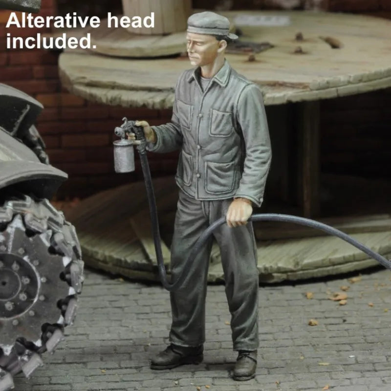 1/35 WWII Soldier with Field Equipment, Resin Model Figure Kit, Unassembled and Unpainted