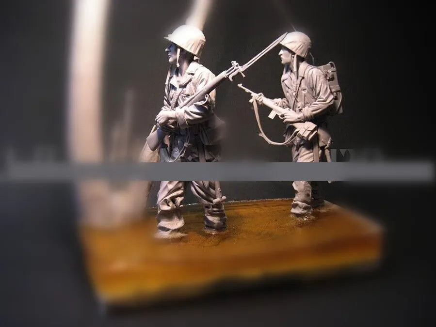WWI Colonial Troops Bayonet Charge, 2 Figures, Resin Model Figure Kit, Unassembled and Unpainted