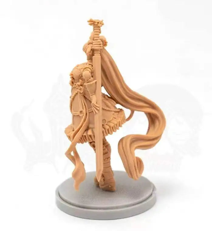 Female Warrior Goddess, Resin Model Figure Kit, Fantasy Theme, Unassembled and Unpainted