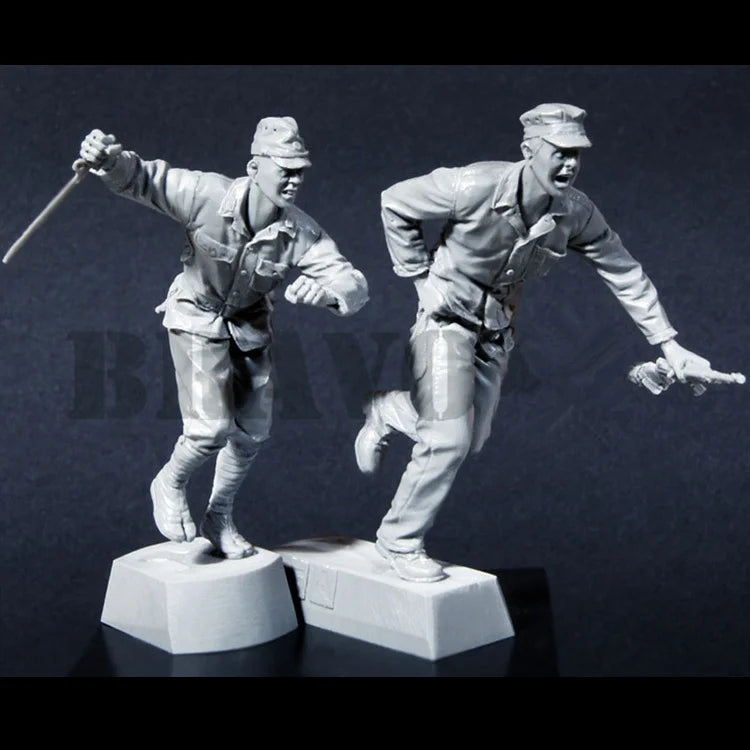 1/35 WWII Japanese Infantry Squad Advancing, 4 Figures, Resin Model Figure Kit, Unassembled and Unpainted