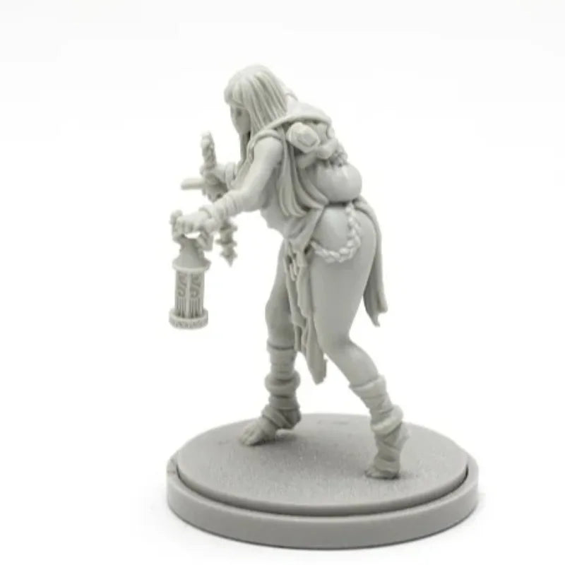 30mm Orc Sorceress with Staff and Lantern, Resin Model Figure Kit, Fantasy Theme, Unassembled and Unpainted