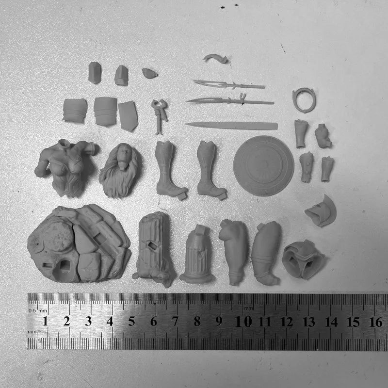 1/24 Female Scimitar Warrior, Resin Model Figure Kit, Fantasy Theme, Unassembled and Unpainted