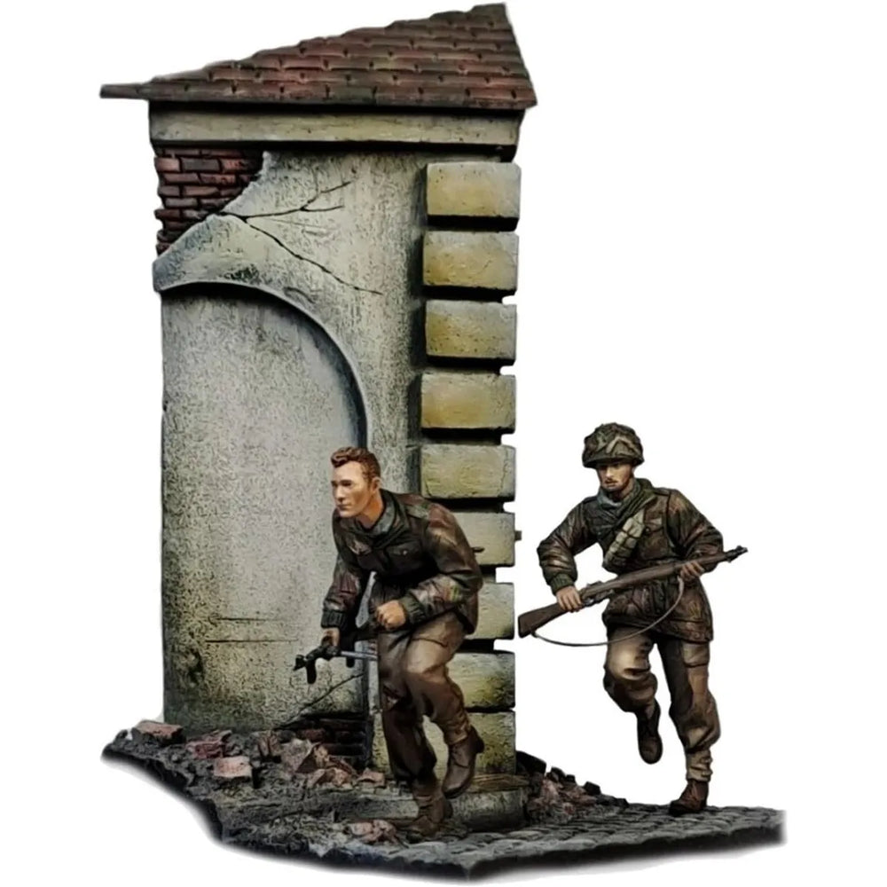 1/35 WWII British Paratroopers Combat Scene, 3 Figures, Resin Model Diorama Kit, Unassembled and Unpainted