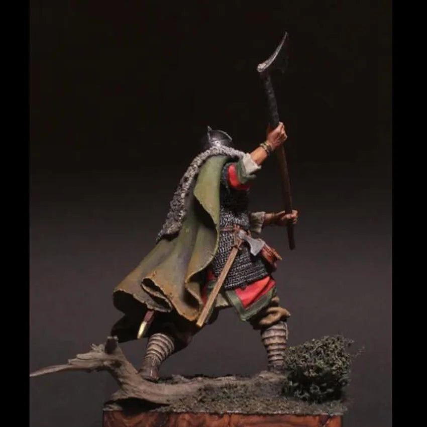 1/18 Barbarian Warrior Lunging with Battle Axe, Resin Model Figure Kit, Fantasy Theme, Unassembled and Unpainted