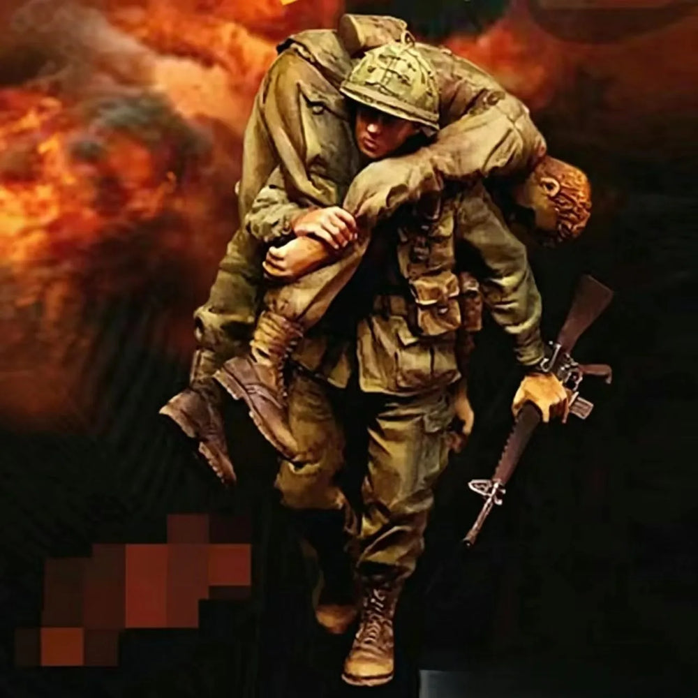 1/35 WWI British Soldier Carrying Wounded Comrade, Resin Model Figure Kit, Unassembled and Unpainted