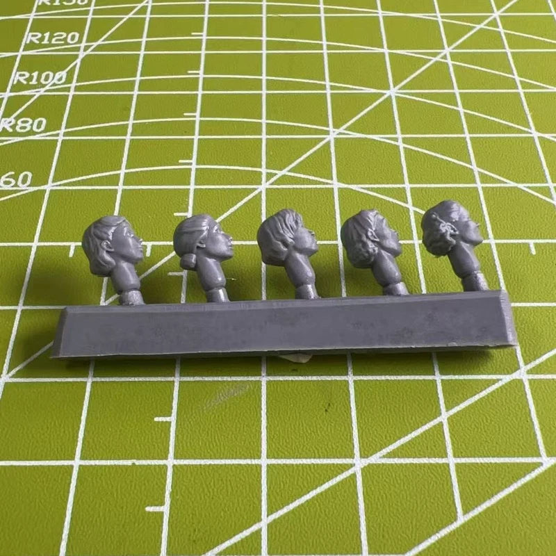 1/35 Modern Soldier Head Replacements, 28 Figures, Resin Model Accessory Kit, Unassembled and Unpainted