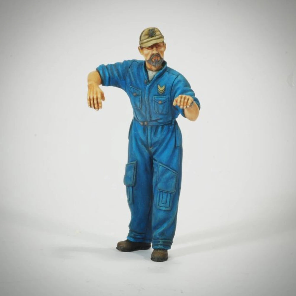 1/35 WWII Italian Tank Crew in Combat Positions, 3 Figures, Resin Model Figure Kit, Unassembled and Unpainted