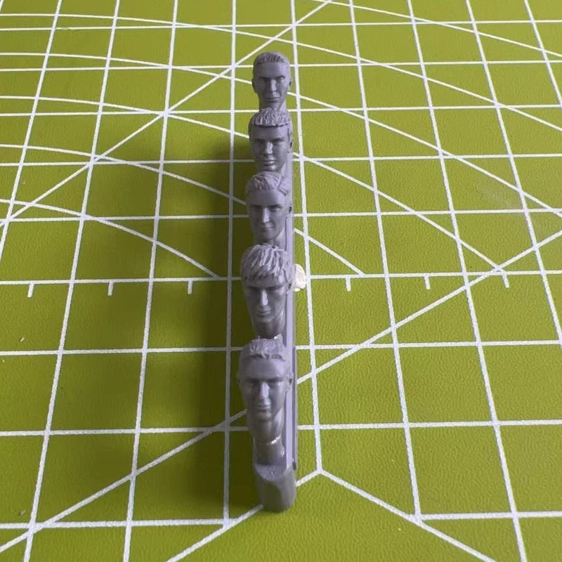 1/35 Modern Male Character Heads, 10 Figures, Resin Model Figure Kit, Unassembled and Unpainted