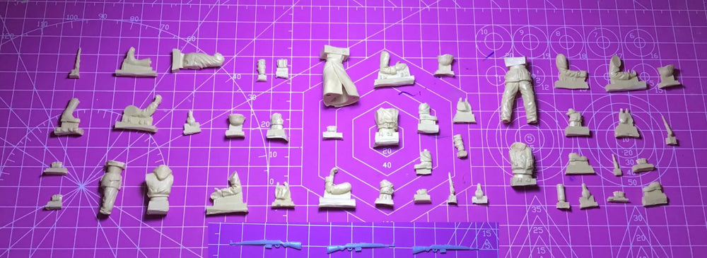 1/35 WWII German Storm Troopers Advancing Eastern Front, 3 Figures, Resin Model Figure Kit, Unassembled and Unpainted
