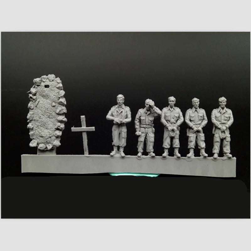 1/72 WWII British Funeral, 5 Figures, Resin Model Diorama Kit, Unassembled and Unpainted