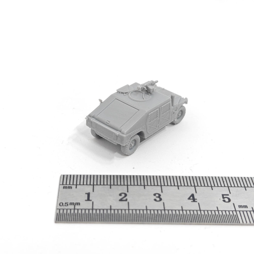 1/144 Modern American HMMWV Humvee, Resin Model Vehicle Kit, Unassembled and Unpainted