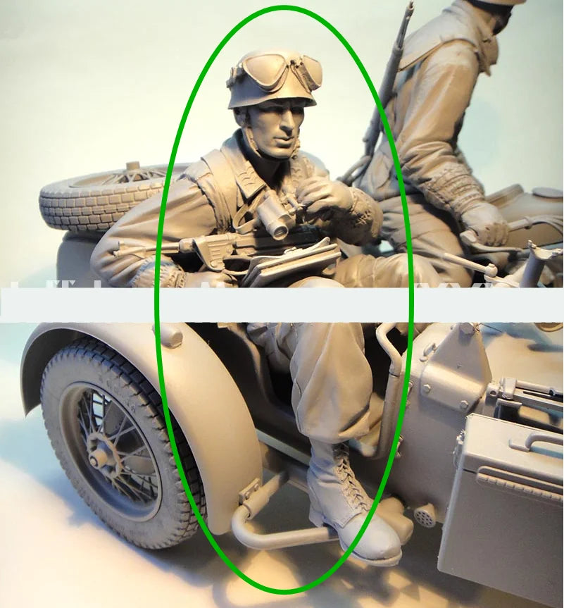 1/9 WWI Military with Motorcycle, 2 Figures, Resin Model Figure Kit, Unassembled and Unpainted