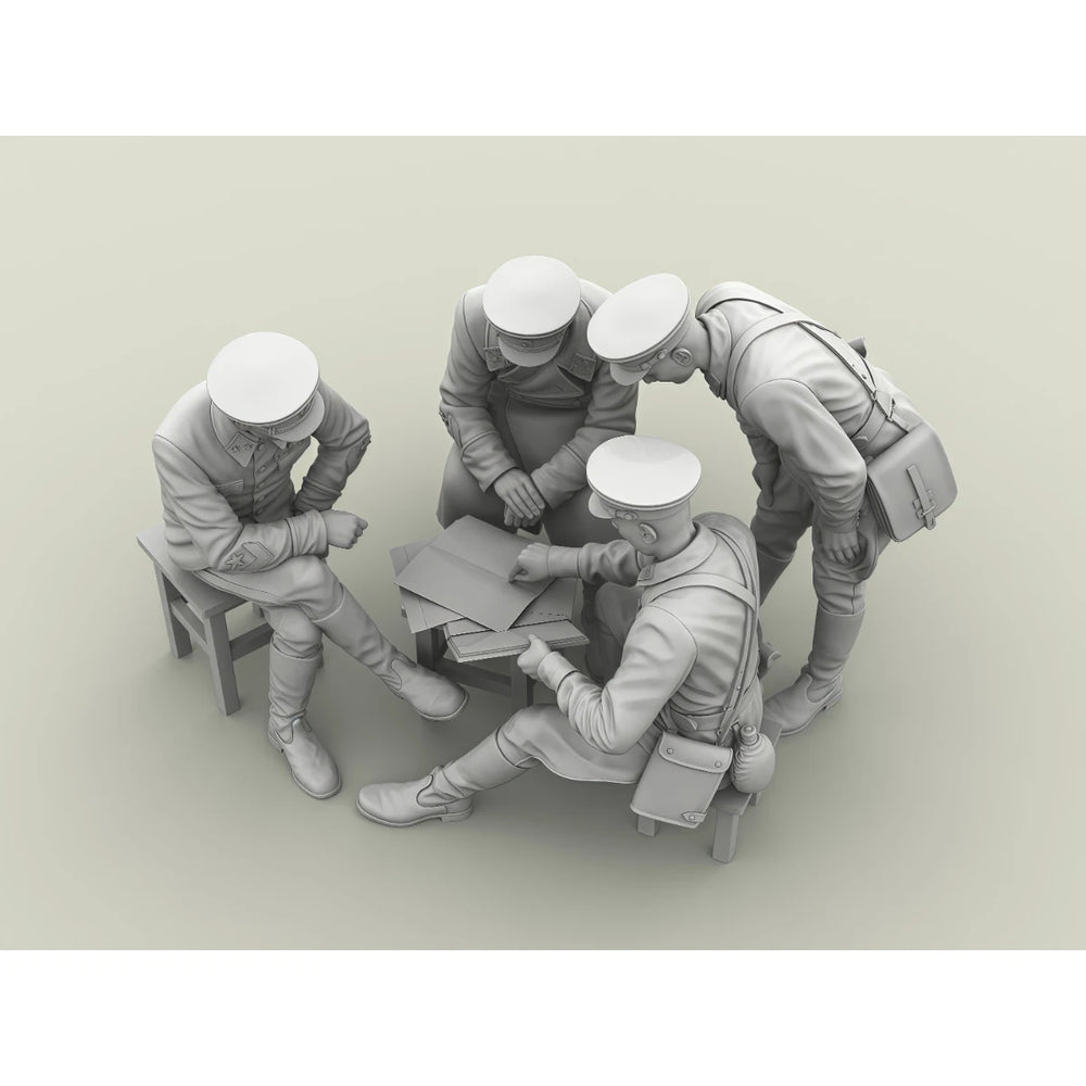 1/35 WWII Red Army Generals Meeting, 4 Figures, Resin Model Figure Kit, Unassembled and Unpainted