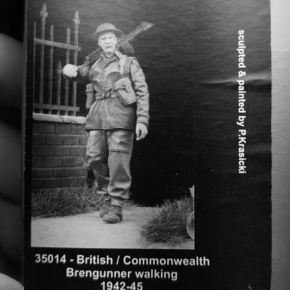 1/35 WWII British Brengunner, Resin Model Figure Kit, Unassembled and Unpainted