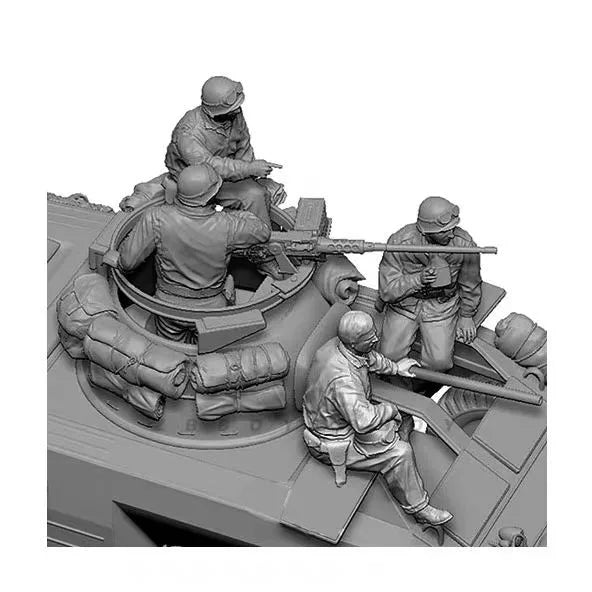 1/35 Soldier, 4 Figures, Resin Model Figure Kit, Military Theme, Unassembled and Unpainted