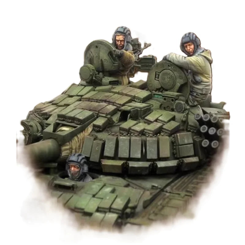 1/35 WWII German Tank Crew Loading Ammunition, 3 Figures, Resin Model Figure Kit, Unassembled and Unpainted