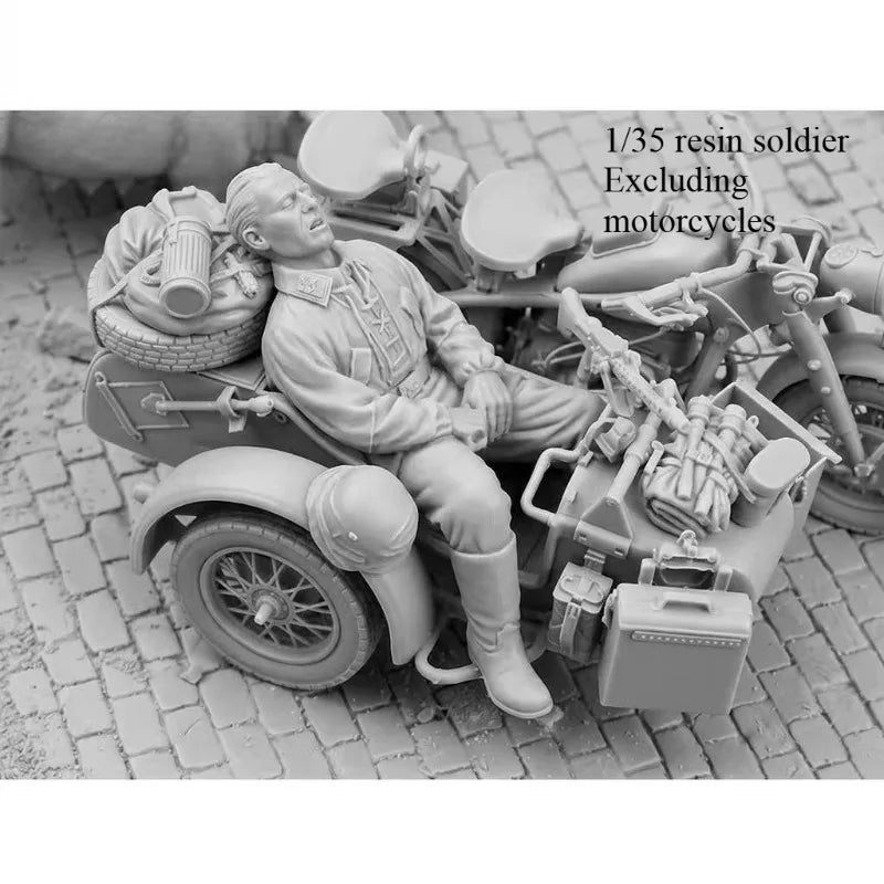 1/35 WWII Motorcycle Dispatch Rider, Resin Model Figure Kit, Unassembled and Unpainted