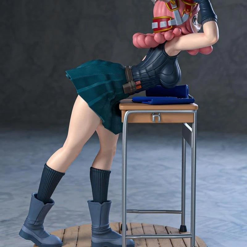 1/24 Girl with Pink Hair at Computer, Resin Model Figure Kit, Anime Theme, Unassembled and Unpainted