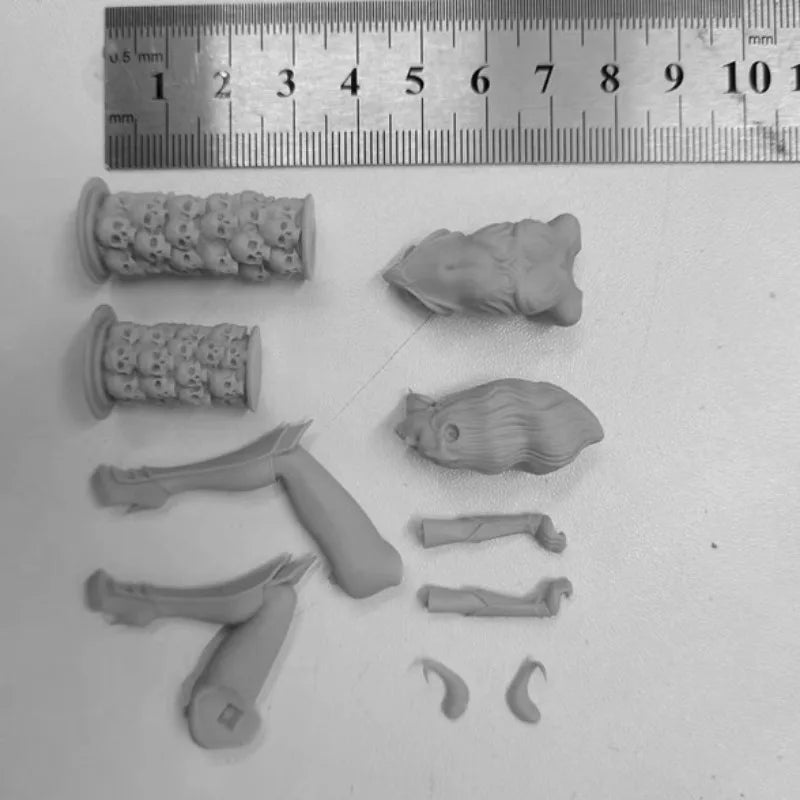 1/24 Female Devil, Resin Model Figure Kit, Fantasy Theme, Unassembled and Unpainted