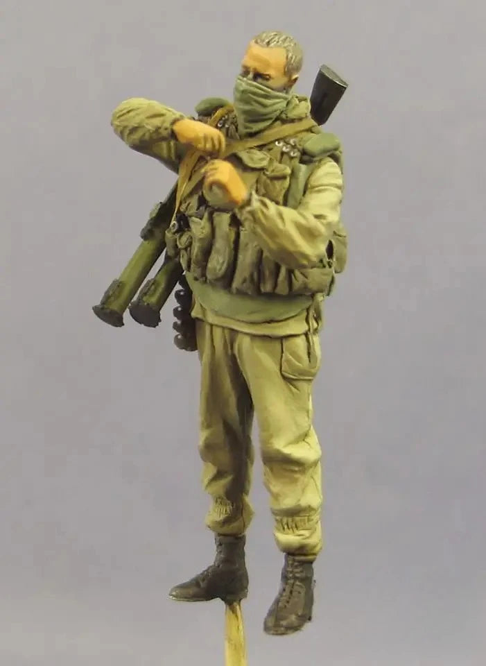 1/35 Modern Russian Arctic Combat Operators, 2 Figures, Resin Model Figure Kit, Unassembled and Unpainted