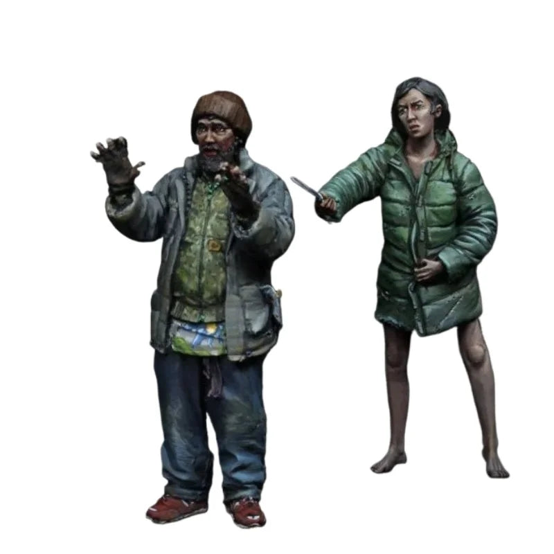 1/35 Modern Contemporary Man and Woman in Winter Jackets, 2 Figures, Resin Model Figure Kit, Unassembled and Unpainted
