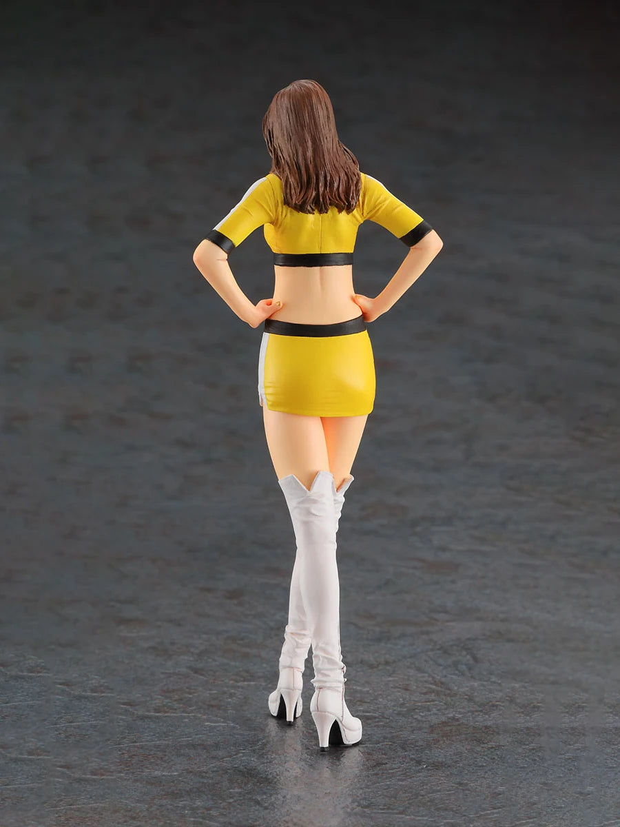 1/12 Woman in Yellow Outfit, Resin Model Figure Kit, Unassembled and Unpainted