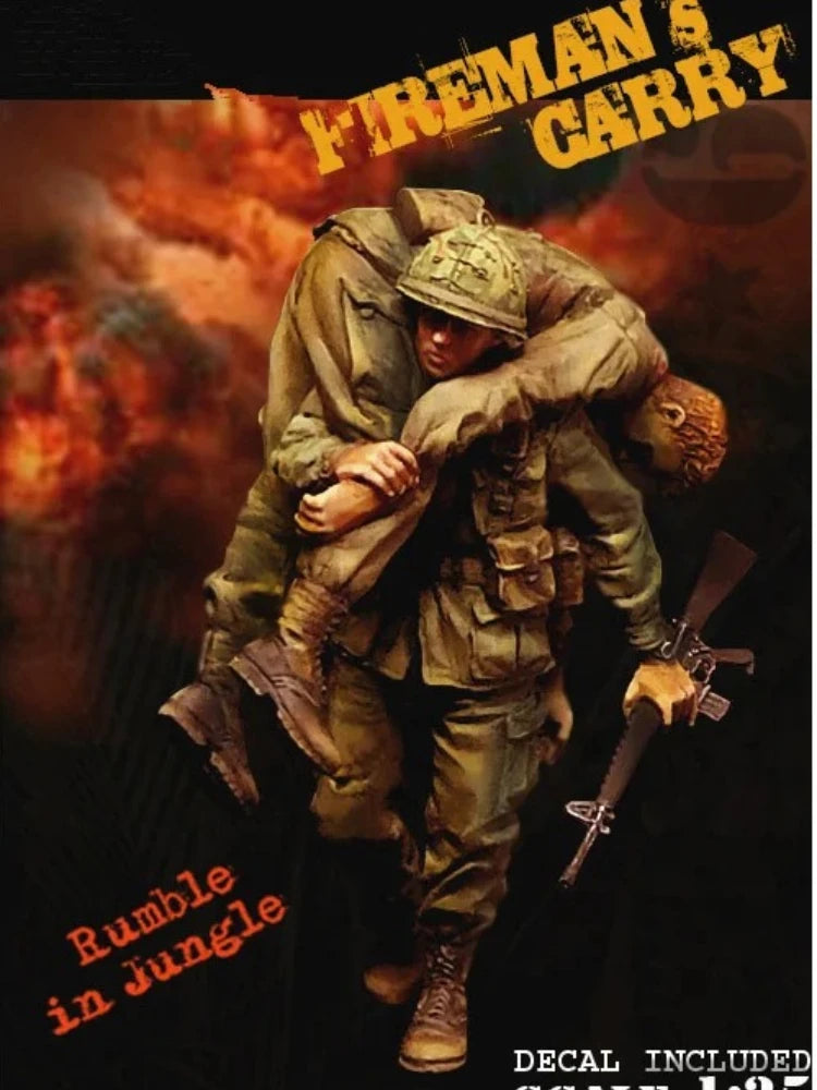 1/35 WWII American Soldiers Rescue, 2 Figures, Resin Model Figure Kit, Unassembled and Unpainted