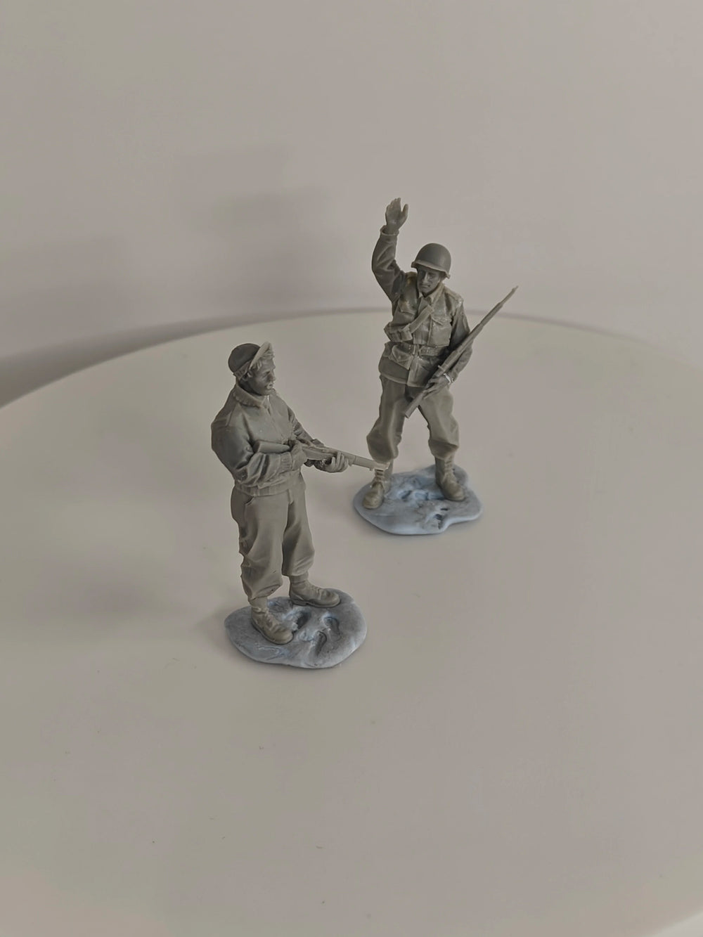 1/35 WWII Infantry in Combat Poses, 6 Figures, Resin Model Figure Kit, Unassembled and Unpainted