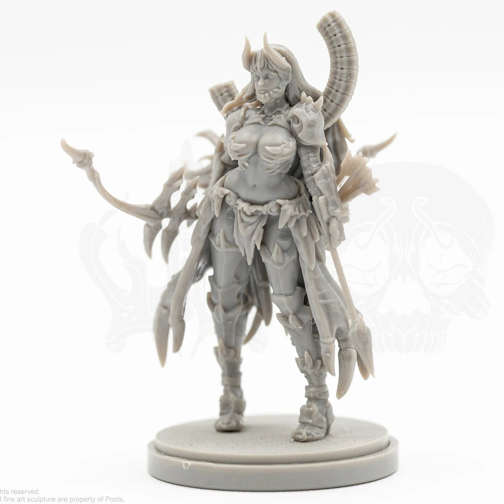 38mm Female Horned Warrior, Resin Model Figure Kit, Fantasy Theme, Unassembled and Unpainted