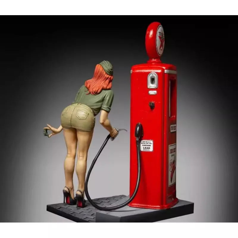 1/35 Cold War Pin-up, Resin Model Figure Kit, Unassembled and Unpainted