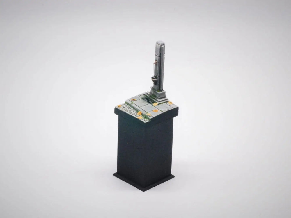 1/35 WWII Military Monument, Resin Model Terrain Kit, Unpainted
