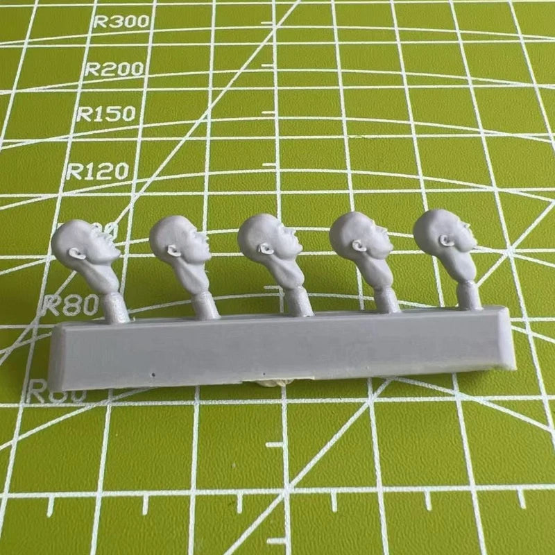 1/35 WWII German Soldiers, 20 Figures, Resin Model Figure Kit, Unassembled and Unpainted
